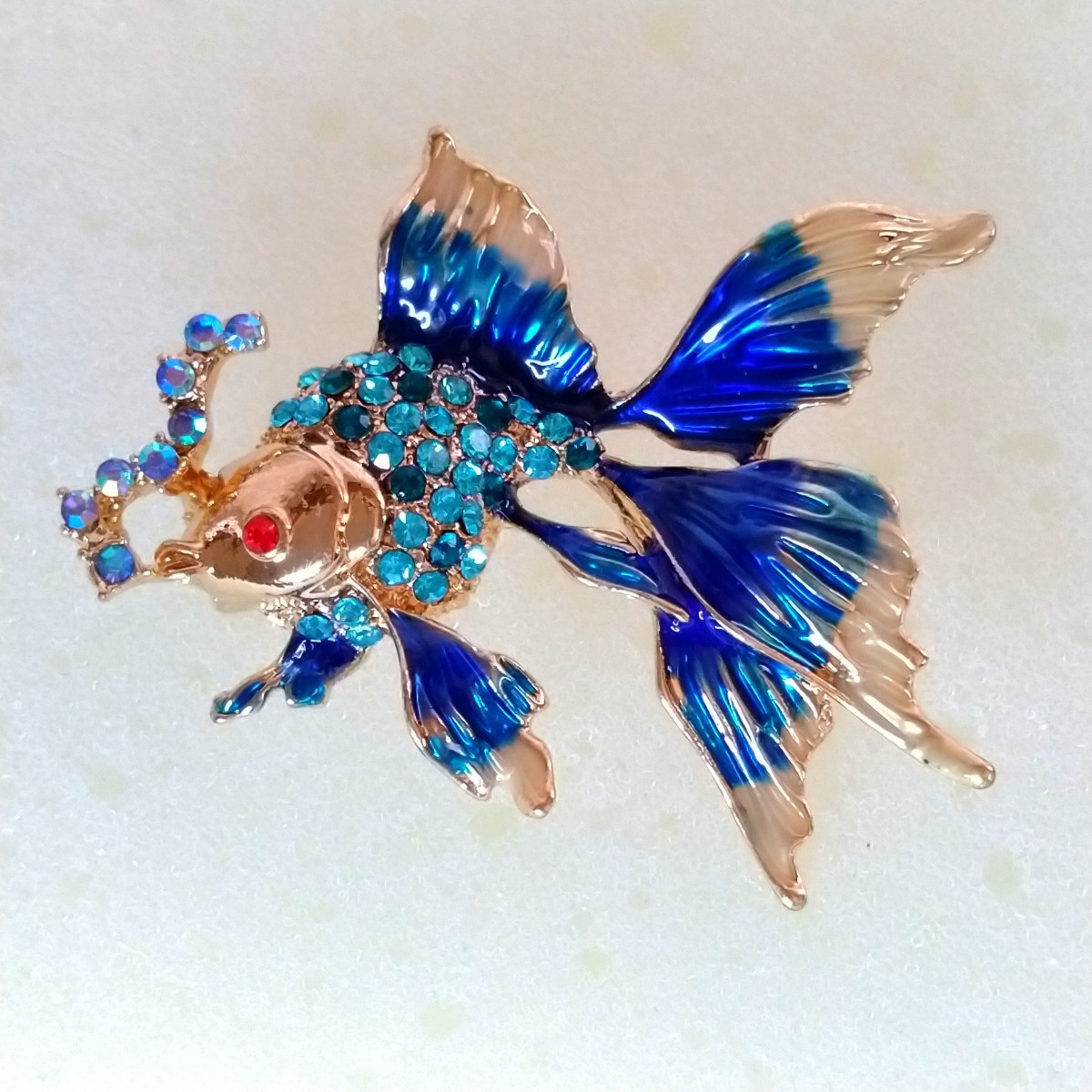赤珊瑚 金魚彫刻 ブローチ(R35567) | lookforchina.com