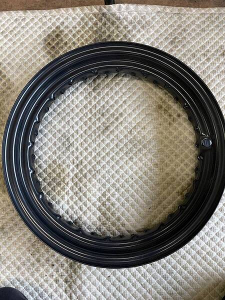 ハーレーダビッドソン16インチ用黒色リム 未使用品 令和5年3月6日