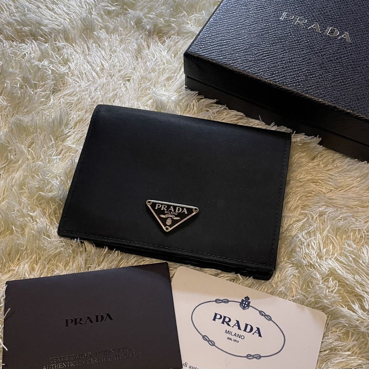 ヤフオク! -プラダprada二つ折り財布の中古品・新品・未使用品一覧