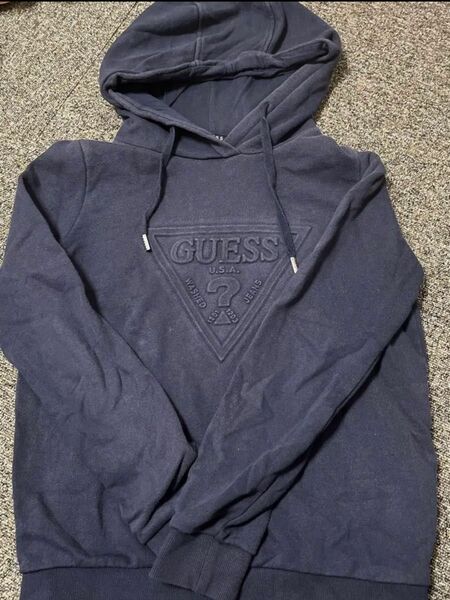 guess パーカー　男女兼用