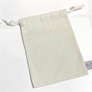 ロエベ「 LOEWE 」 小物用保存袋（2174）正規品 付属品 内袋 布袋 巾着袋 16×23cm 小さめ ライトグレー 布製 巾着ポーチの画像2