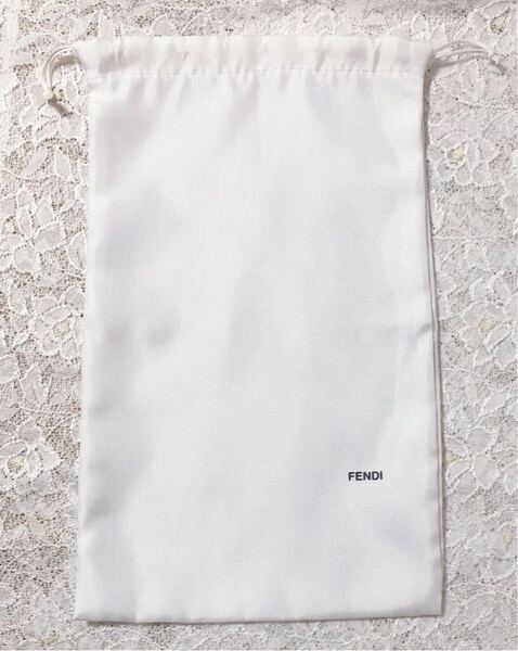 フェンディ「FENDI」シューズ用保存袋 1枚 (1688) 正規品 付属品 布袋 巾着袋 巾着ポーチ ナイロン生地 21×35cm