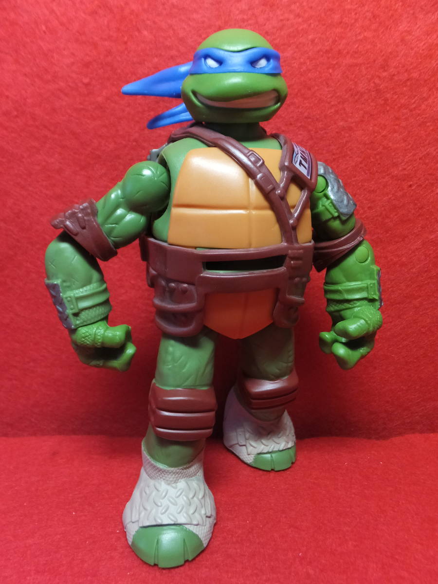 TEENAGE MUTANT NINJA TURTLES タートルズ フィギュア レオナルド LEO