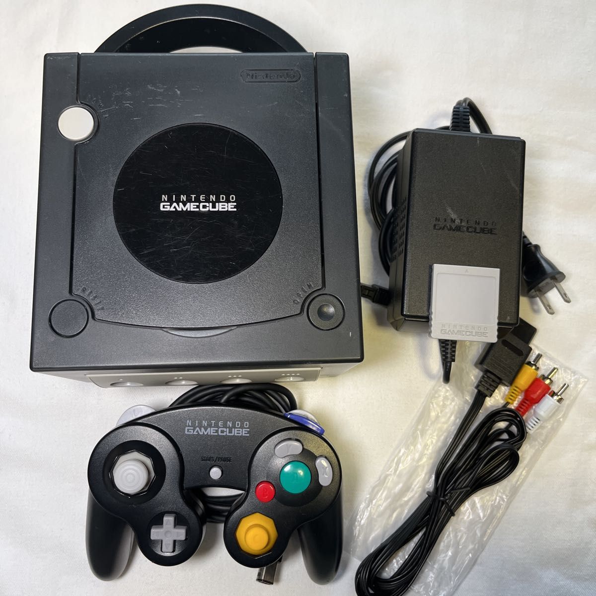 新品 Gamecube 大乱闘スマッシュブラザーズDX ゲームキューブ周辺機器 ゲームボーイ ゲームキューブ プレイヤー(シルバー)GC