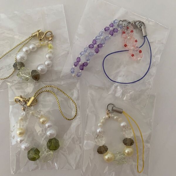 【ハンドメイド ビーズ】キーホルダー・ストラップ・チャーム 鞄 財布 携帯 ルームミラー装飾 ビーズ装飾