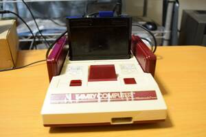 [ obtaining un- possible * beautiful goods ] TNS-HFC3( case attaching )+ Famicom body + gun site +SD card ( Toshiba made 2G)