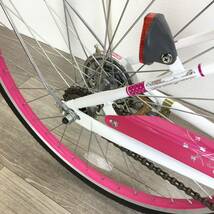 24インチ 子供用 自転車 (1360) ピンク ホワイト AM7NC70215 未使用品◎_画像5