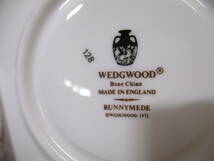 Y送料無料 ◎112 【WEDGWOOD】 RUNNYMEDE ラニーミード カップ＆ソーサー ペア 黒壺 英国製 シェル フラワー 未使用展示品_画像8