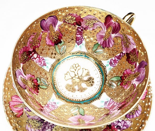 里帰り オールドニッポン 茂木今成 金彩 金盛 蘭図紋 キャビネット