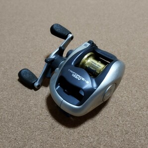 Daiwa TRIFORCE-Z 153iV 注意点あり 右巻きベイトリールの画像2