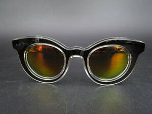 送料300円　Quay　 Eyeware　 Australia キー　アイウェア　オーストラリア 　サングラス　フロント14.5cm　サイド14cm　（HAA5　