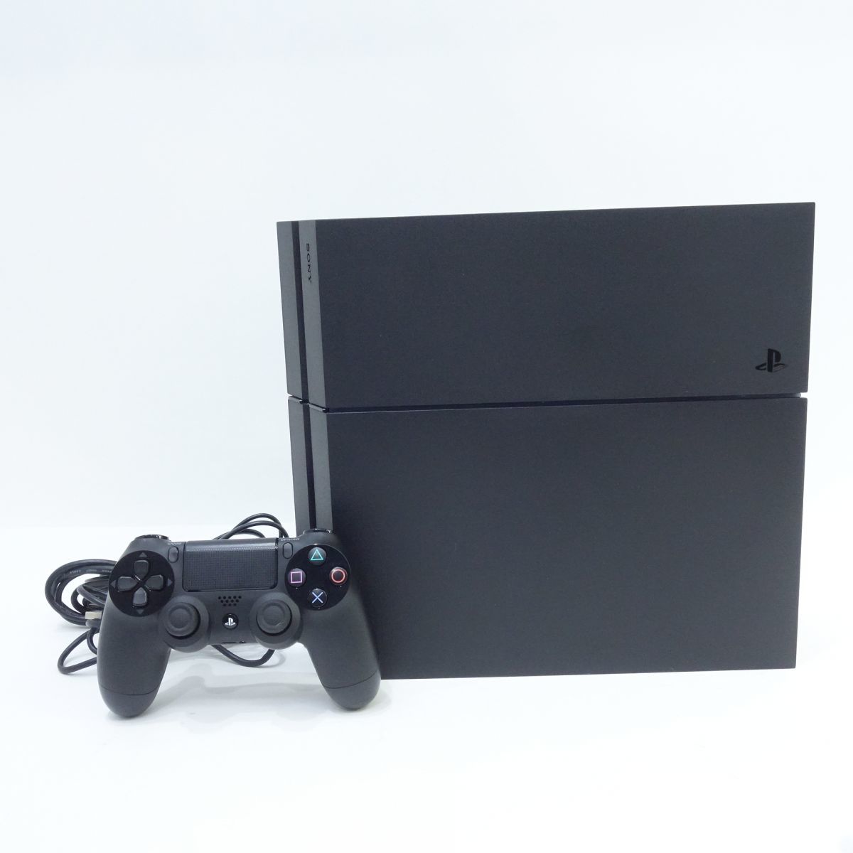 【中古品】ゲーム付き 置型ホワイト PS4 プレイステーション4本体 本数限定特価 【中古品】ゲーム付き 置型ホワイト PS4 プレイステーション4本体 家庭用ゲーム本体