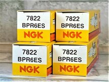 ＮＧＫ　ＢＰＲ６ＥＳ　４本セット　モトグッチ　Ｖ１１スポーツ　適合　新品！_画像1