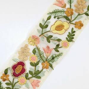 インド刺繍リボン 約68mm 花模様