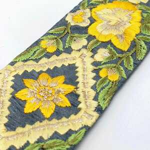 インド刺繍リボン　約48mm　花 グレー 黄色