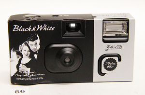 ｗ８６　写ルンです　(希少品　Black＆White )　電池フィルム抜済品　定形外郵便発送可