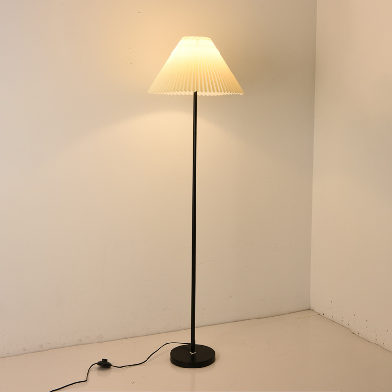 ヤフオク! -フロアスタンド シェードの中古品・新品・未使用品一覧