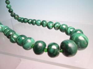 *.. stone sphere 7mm~1,5cm. long necklace 82g case attaching 