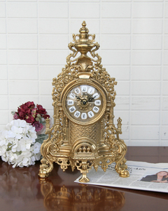 置き時計 イタリア製 卓上 真鍮 ゴールド ロココスタイル ヨーロピアン ホテル レストラン 店舗 インテリア 輸入 アンティーク調 おしゃれ