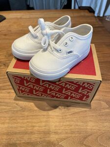 未使用品　vans authentic （オーセンティック）9.0cm