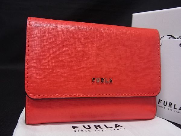 素晴らしい ほぼ未使用品 FURLA フルラ 折財布 シボ革 箱付 保存袋付 