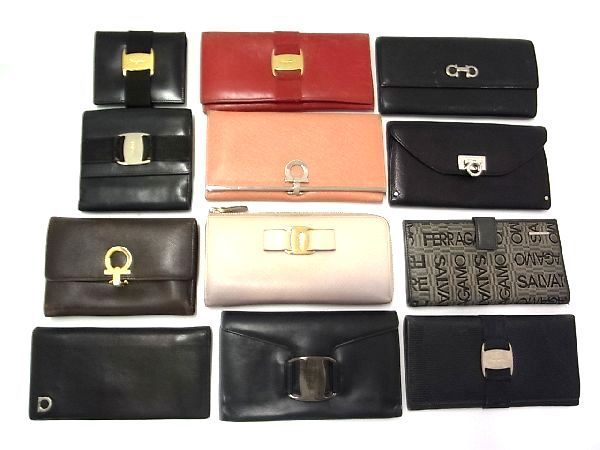 長財布 フェラガモの値段と価格推移は?|1,630件の売買情報を集計した