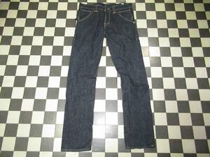 ★リーバイス★良品　濃紺　EJ025-0001　31　ENGINEERED JEANSレボリューションテーパード　立体裁断