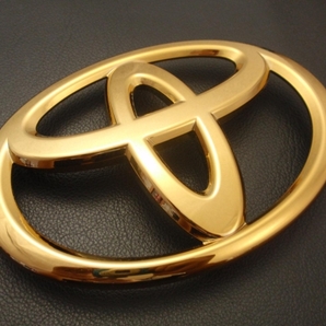 7トレジャー 【 トヨタ ZVW30系 プリウス TOYOTA ZVW30系 PRIUS 】 プレミアム ゴールド フロント トヨタマーク エンブレム