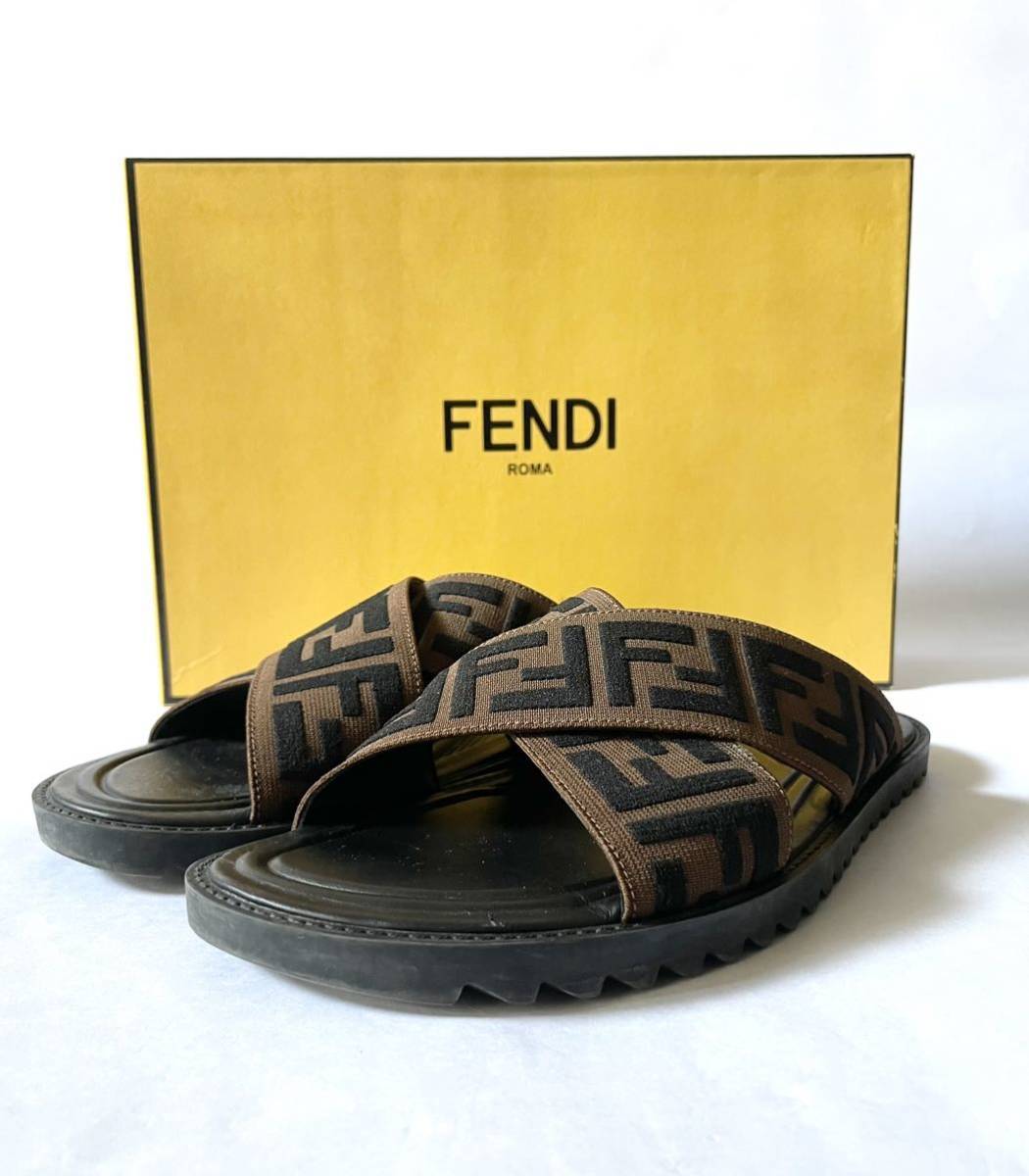 クーポン利用で2750円&送料無料 フェンディ サンダル FENDI FFマクロ
