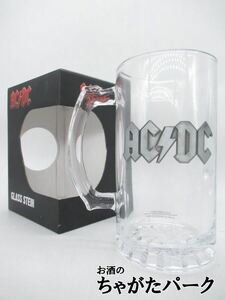 ＡＣ/ＤＣ メタルバッジ付きビールジョッキ