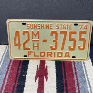 アメリカ　usa ナンバープレート　ライセンスプレート実物　車　雑貨　オブジェ　飾りインテリアフロリダflorida3755ヴィンテージ