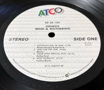 K221303▲米盤 GENESIS/WIND & WUTHERING LPレコード ジェネシス/静寂の嵐/SD 38-100_画像4