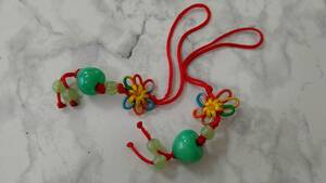 *olientaru. impression * green series beads × flower motif × red cord * strap 2 piece set * key holder?*