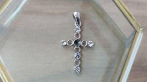 * with translation * rhinestone × silver color * cross motif pendant top *