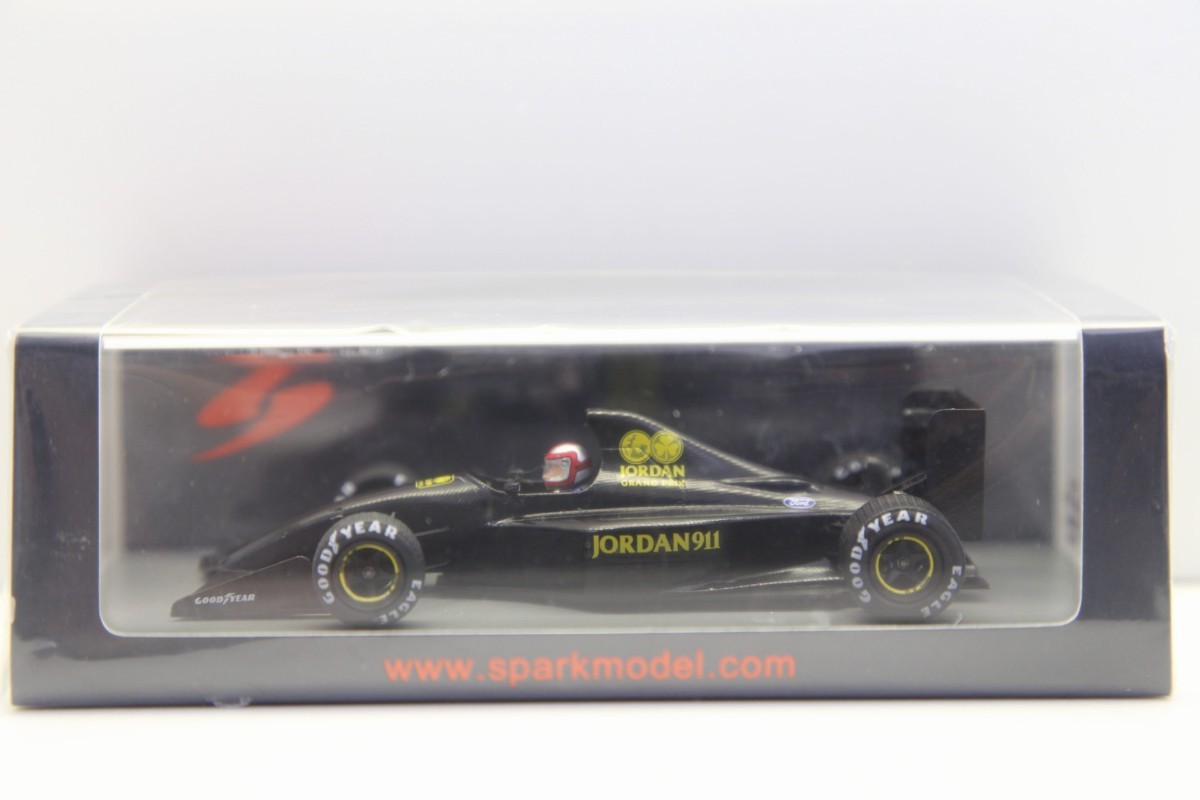 ライトブラウン/ブラック 直筆サイン SPARK 1/43 ケータハム F1 G