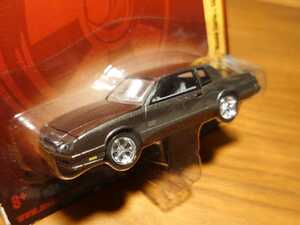 JOHNNY LIGHTNING CHEVY MONTE CARLO LOWRIDER CUSTOM NASCAR シボレー モンテカルロ ローライダー ナスカー エルカミーノ リーガル 1/64 