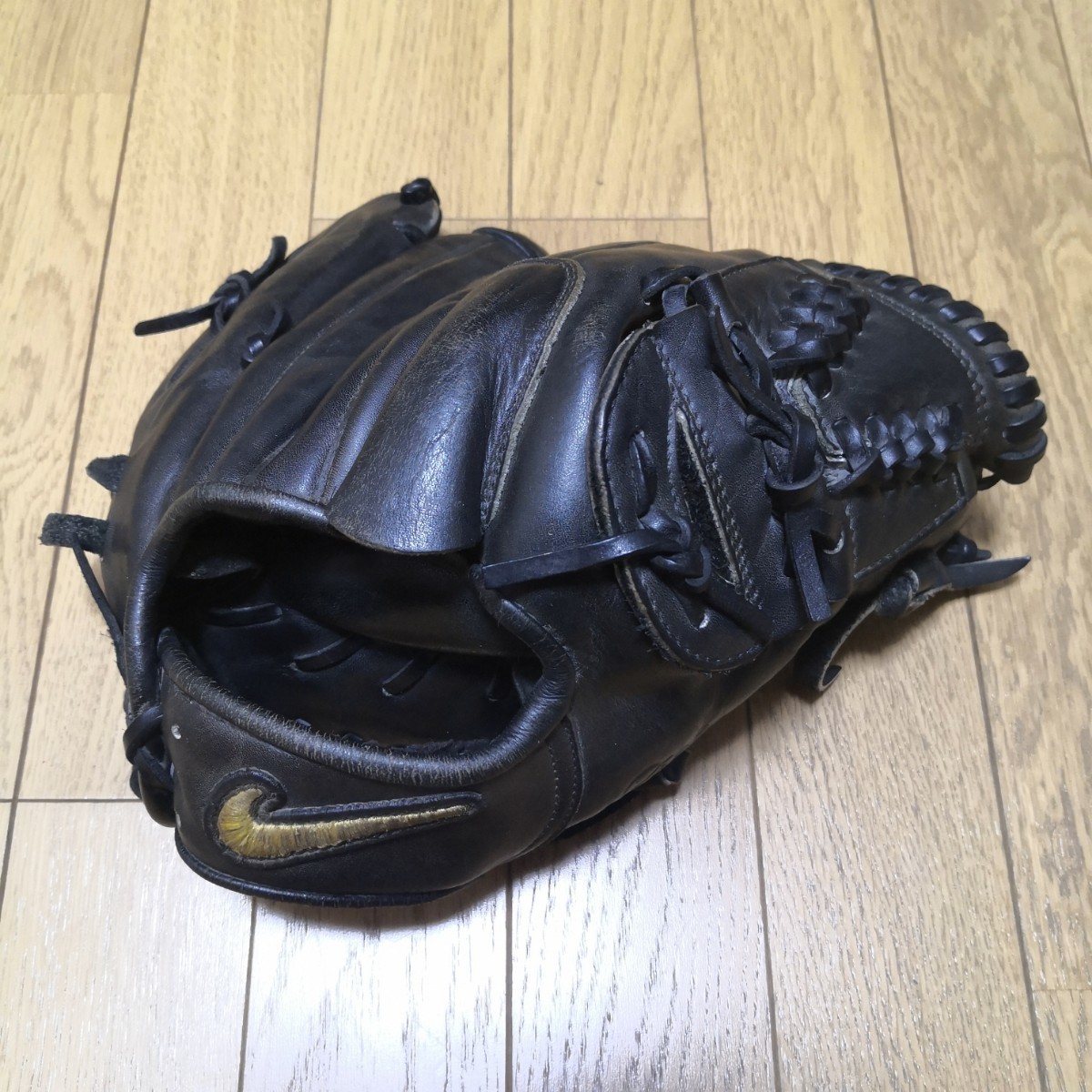 ヤフオク! -「ナイキ シグネチャーモデル」の落札相場・落札価格