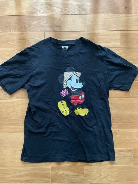 UNIQLO Disney ミッキーマウス コラボTシャツ　ベトナム限定品
