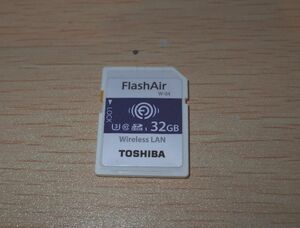 東芝 FlashAir W-04 32GB 本体のみ