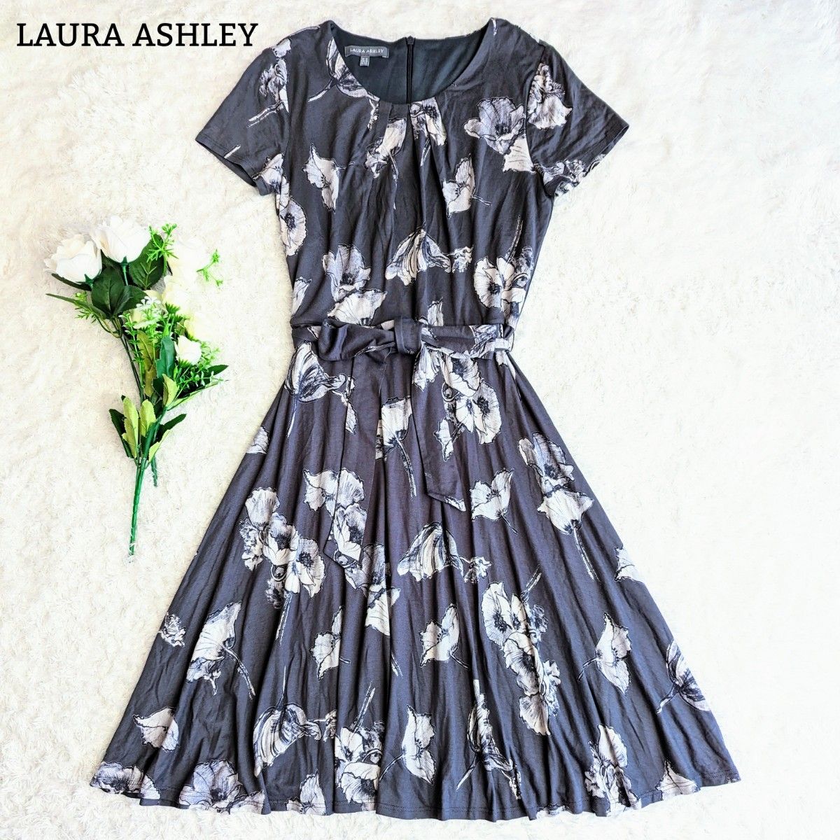 タグ付未使用】*・LAURA ASHLEY *・Navy × White・* | www