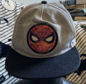 お子様にいかがですか♪この季節の必需品!!送料無料♪[H&M エイチアンドエム]ジュニア用スパイダーマンロゴのキャップCAP帽子/フリーサイズ