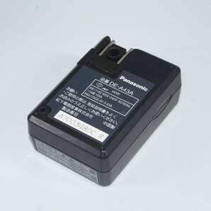★Panasonic パナソニック DE-A43【純正品】 バッテリー 充電器 DE-A43A 動作品 の画像3