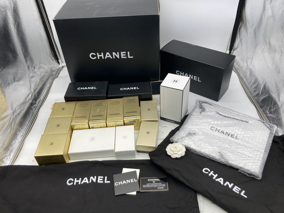 シャネル CHANEL 特大ショッパーと丸型空箱とカメリアシールセット