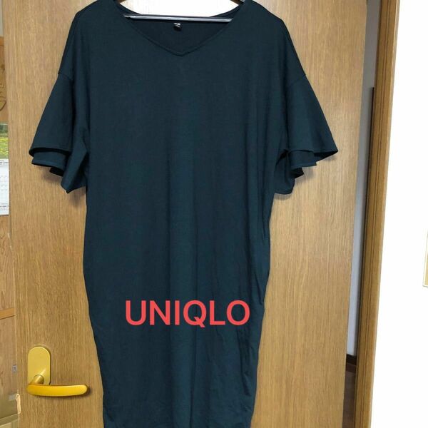 UNIQLO 濃いグリーン