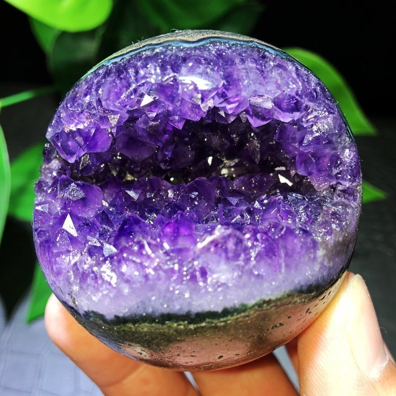 金運❗️絶品❣️濃紫の煌めきアメジストドーム☆レインボー