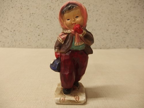 0330255w【木彫り調女の子人形】陶器/置物/H17.5cm程/中古品| JChere