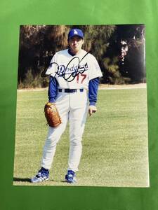 MLB　ロサンゼルス・ドジャース　石井一久　＃１７　直筆サイン入り　フォト　写真