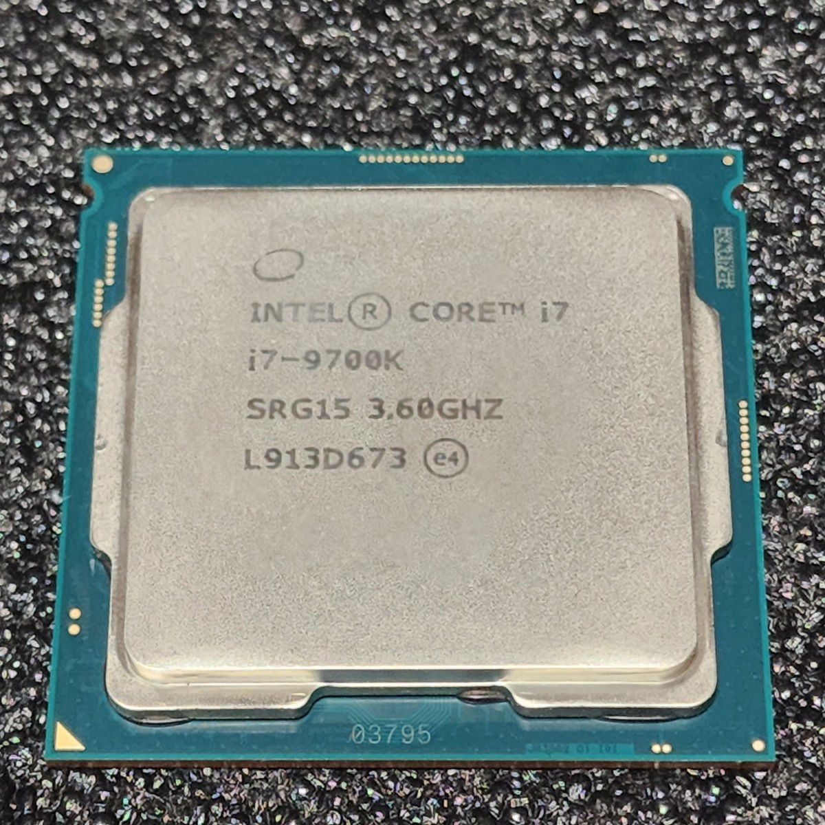ヤフオク! -core i7 9700kの中古品・新品・未使用品一覧
