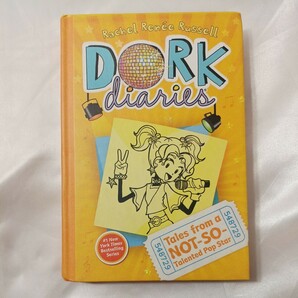 zaa-434♪DORK DIARIES 3 (英語) Tales from a Not-So-Talented Pop Star レイチェル ・ルネ・ラッセル(著)