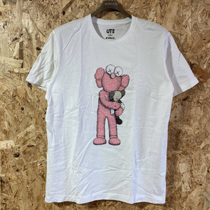 KAWS カウズ 半袖 Tシャツ XL コラボ 別注 限定 UT ユニクロ